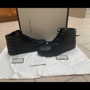 Mens Authentic Gucci shoes size 8